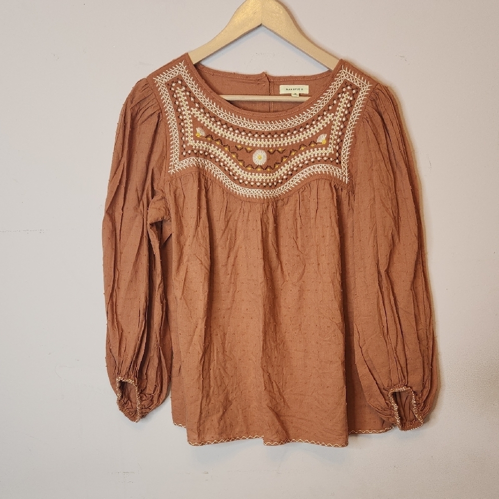 MAX STUDIO Women’s Embroidered Peasant Blouse, size M